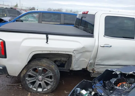 2018 GMC Sierra 1500 Denali z USA, uszkodzony, nr VIN 3GTP1PEC1JG428146